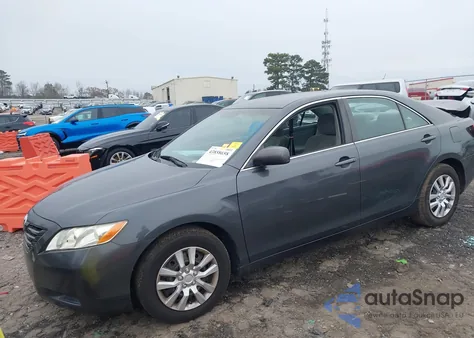 2008 Toyota Camry Le z USA, uszkodzony, nr VIN 4T1BE46KX8U246371